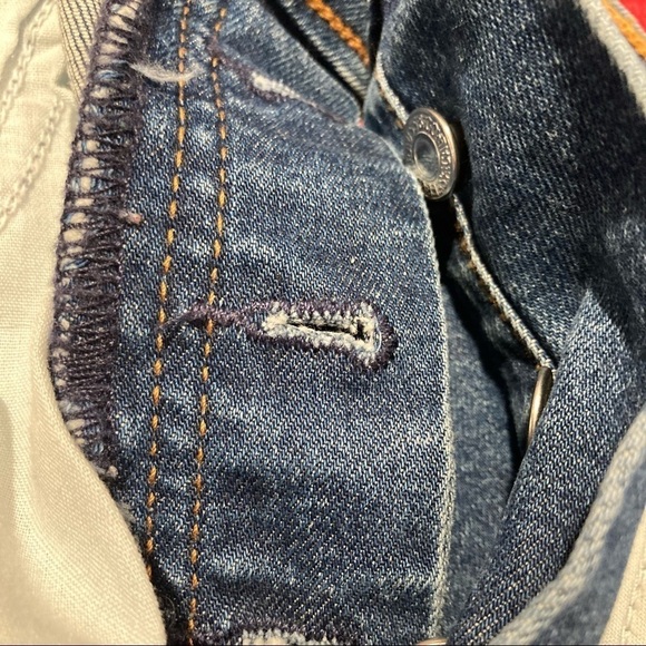 LEVI’S Sz 18 Wedgie Skinny Distressed Hem Button Fly Mid-Wash High Rise  Jeans - Picture 11 of 11